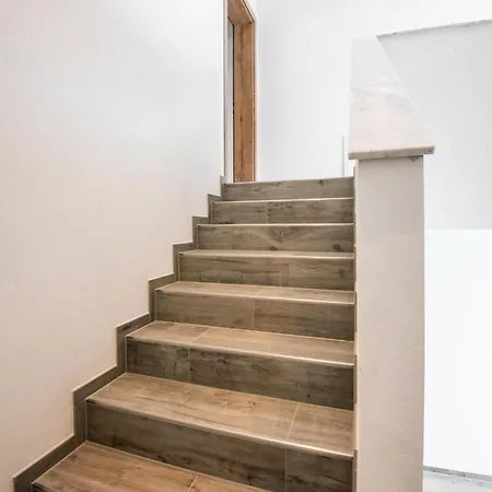 Beautiful And Cosy Flat In شقة *