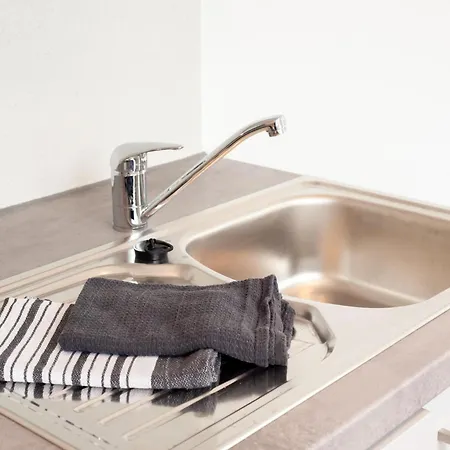 Beautiful And Cosy Flat In شقة *